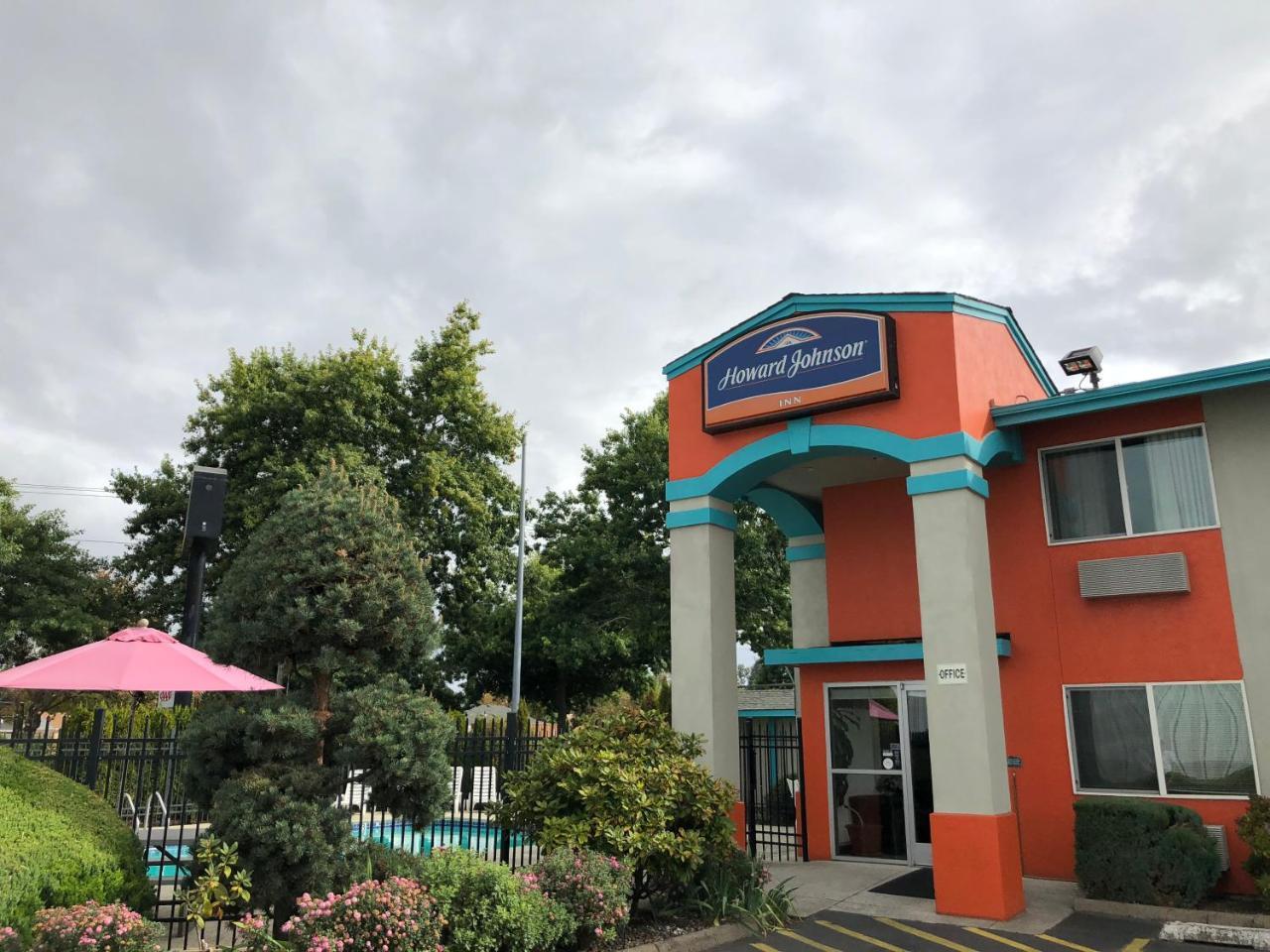 Howard Johnson By Wyndham Salem Eksteriør billede